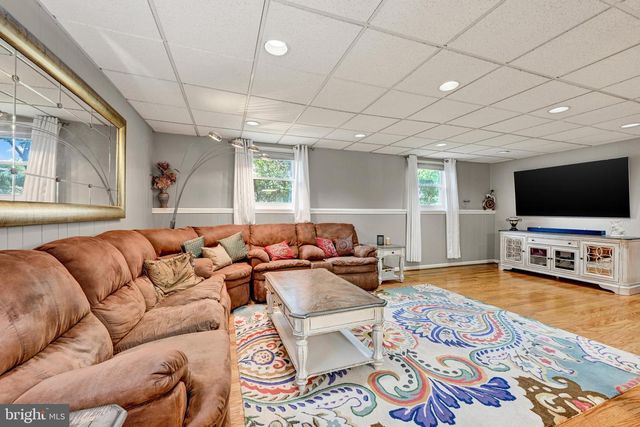 16555 OLD FREDERICK RD, Mount Airy, MD 21771