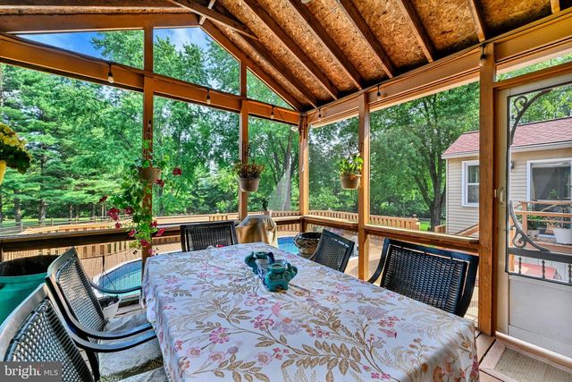 16555 OLD FREDERICK RD, Mount Airy, MD 21771