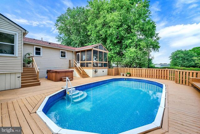 16555 OLD FREDERICK RD, Mount Airy, MD 21771