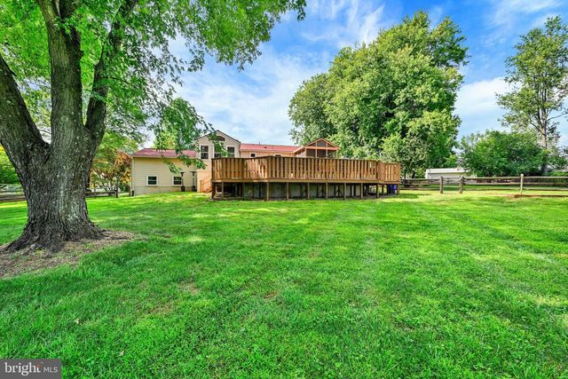 16555 OLD FREDERICK RD, Mount Airy, MD 21771