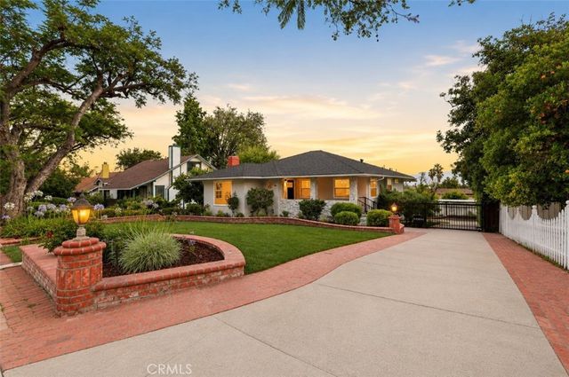 611 S Sunset Canyon, Burbank, CA 91501