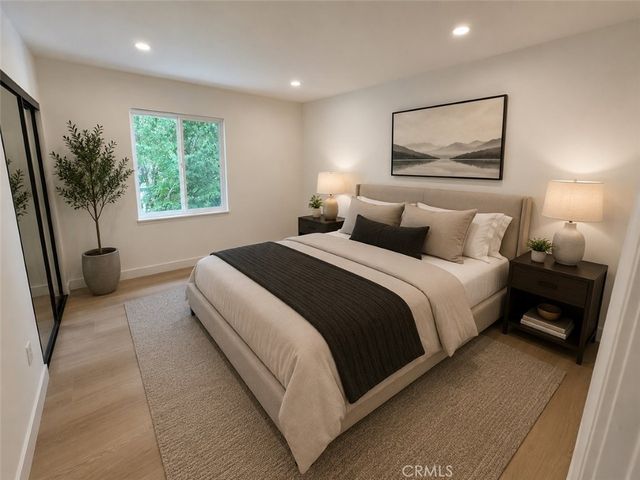 611 S Sunset Canyon, Burbank, CA 91501