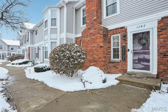 1787 Florine Boulevard F, St Charles, MO 63303