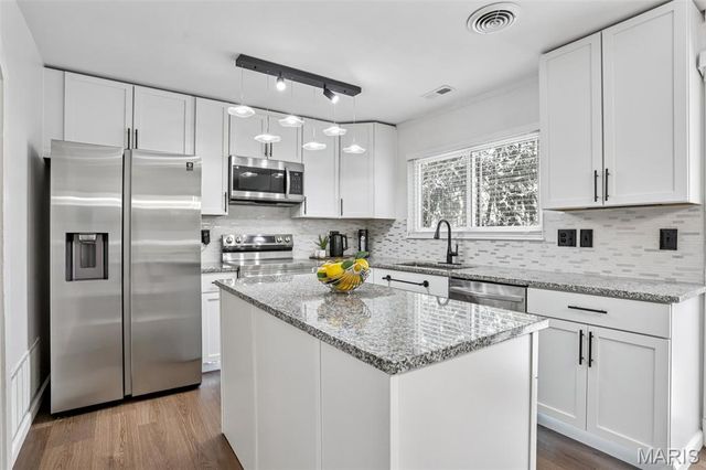 1787 Florine Boulevard F, St Charles, MO 63303