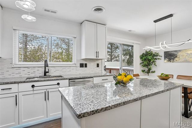 1787 Florine Boulevard F, St Charles, MO 63303