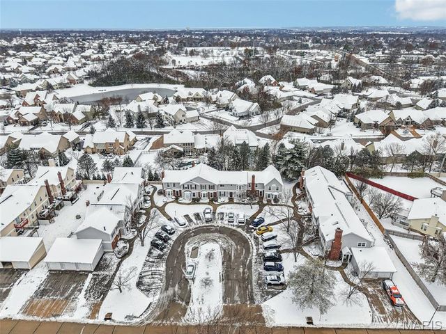 1787 Florine Boulevard F, St Charles, MO 63303