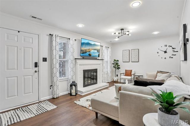 1787 Florine Boulevard F, St Charles, MO 63303