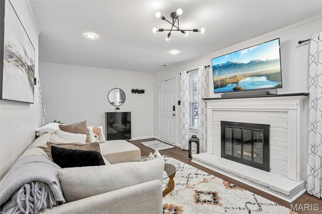 1787 Florine Boulevard F, St Charles, MO 63303