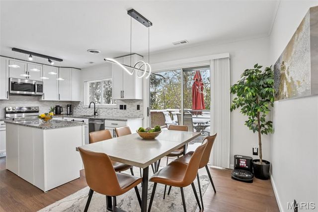 1787 Florine Boulevard F, St Charles, MO 63303