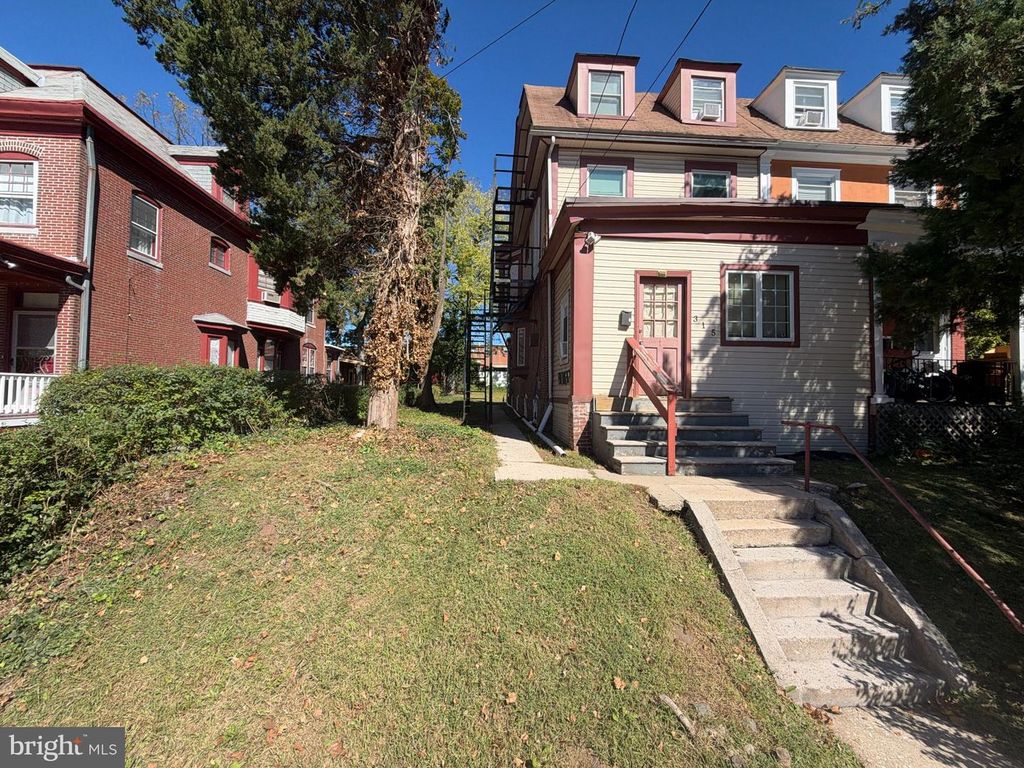 315 W FORNANCE ST, NORRISTOWN, PA 19401 — exterior