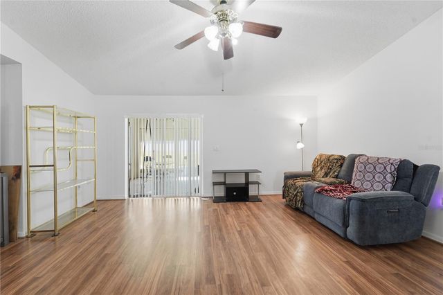 1675 10TH AVENUE, Deland, FL 32724