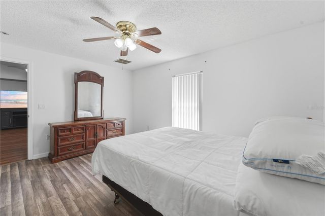 1675 10TH AVENUE, Deland, FL 32724