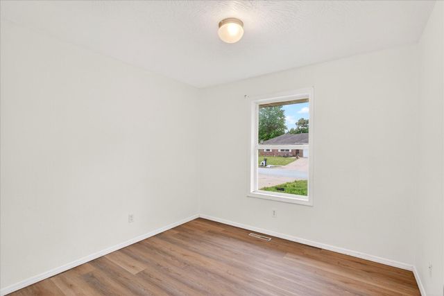 3349 W Deerfield Street, Springfield, MO 65807