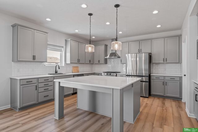 5003 Kestrel Parkway, Elkhorn, NE 68022