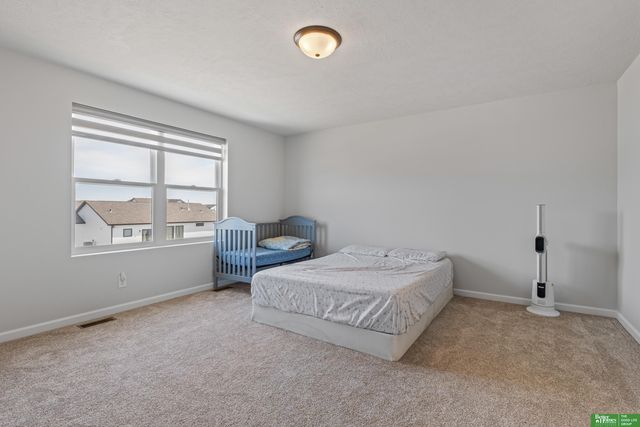 5003 Kestrel Parkway, Elkhorn, NE 68022