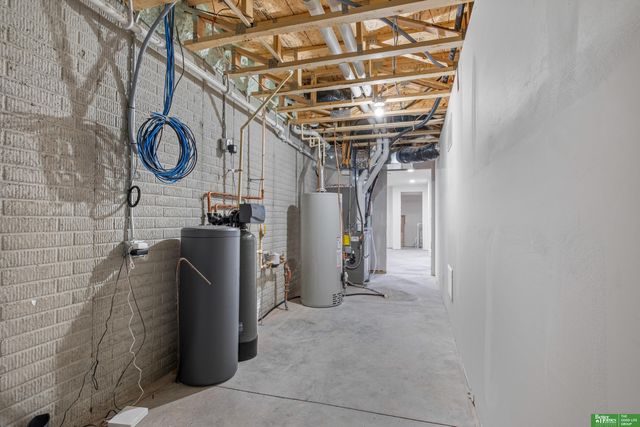 5003 Kestrel Parkway, Elkhorn, NE 68022