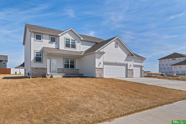 5003 Kestrel Parkway, Elkhorn, NE 68022