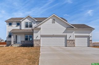 5003 Kestrel Parkway, Elkhorn, NE 68022