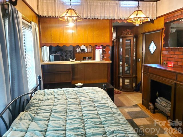 20 Homewood Drive, Asheville, NC 28803