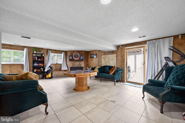 223 ST DAVID DR, Mount Laurel, NJ 08054