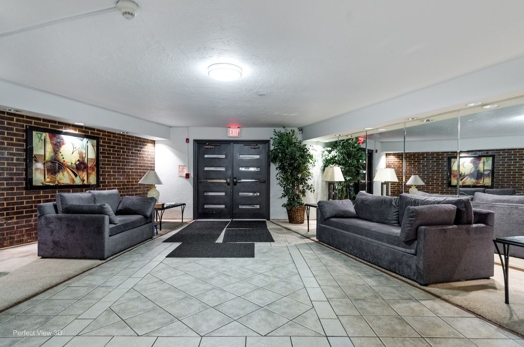 1430 Sandstone Drive 316, Wheeling, IL 60090 — photo 3