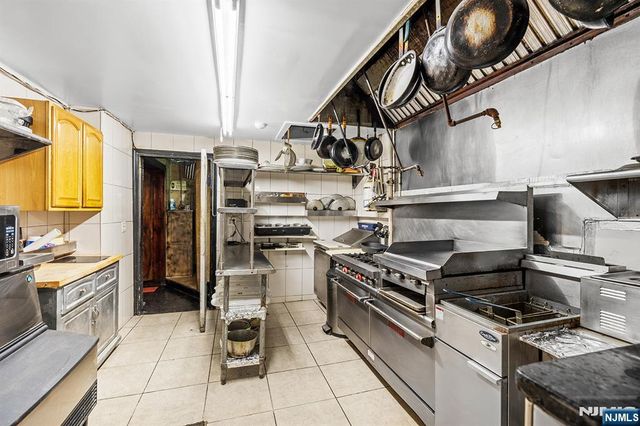 631 Schuyler Avenue, Kearny, NJ 07032