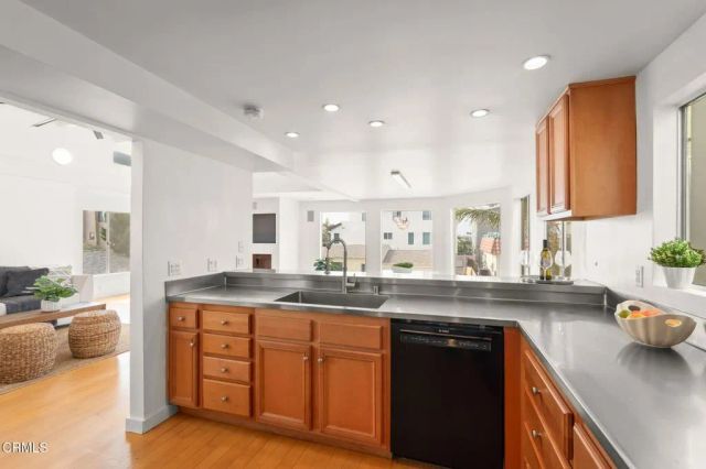 124 San Clemente Avenue, Oxnard, CA 93035