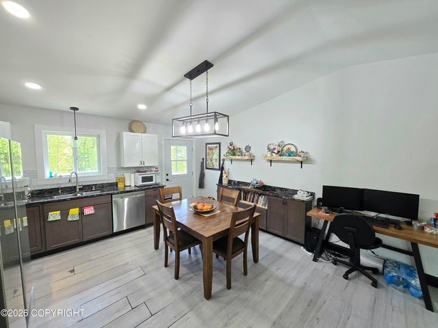 3975 N Black Bear Circle, Wasilla, AK 99654