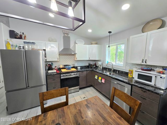 3975 N Black Bear Circle, Wasilla, AK 99654