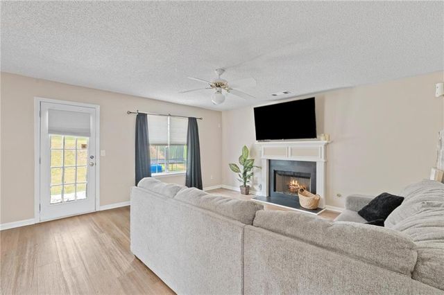 6151 Remington Park, Lithonia, GA 30058