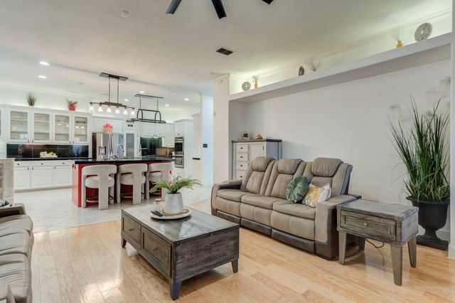 4707 102nd Street, Lubbock, TX 79424