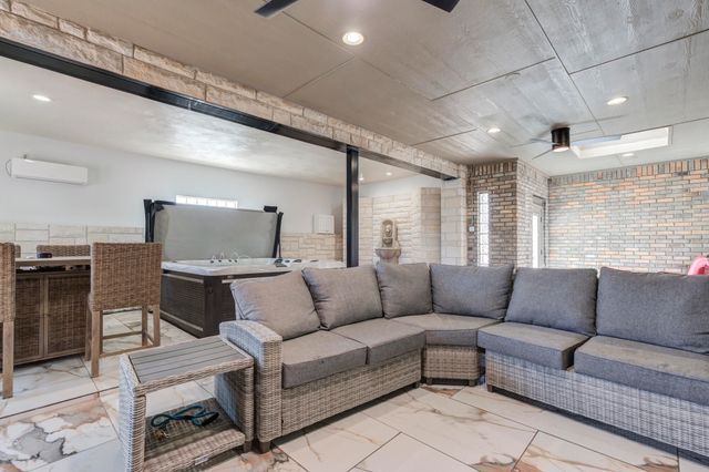 4707 102nd Street, Lubbock, TX 79424