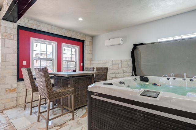 4707 102nd Street, Lubbock, TX 79424