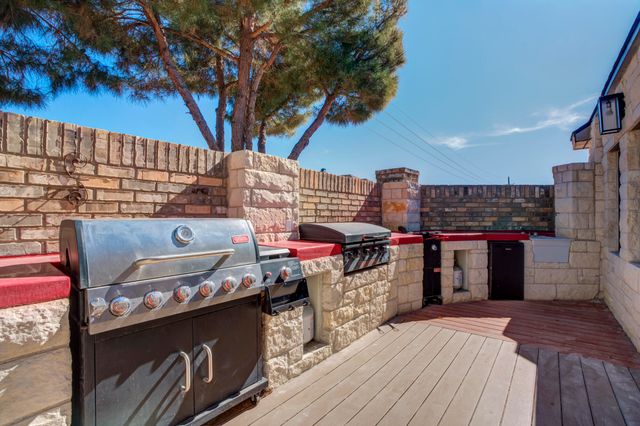 4707 102nd Street, Lubbock, TX 79424