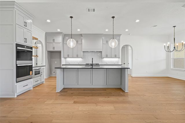 1001 Tobey Court, Aledo, TX 76008