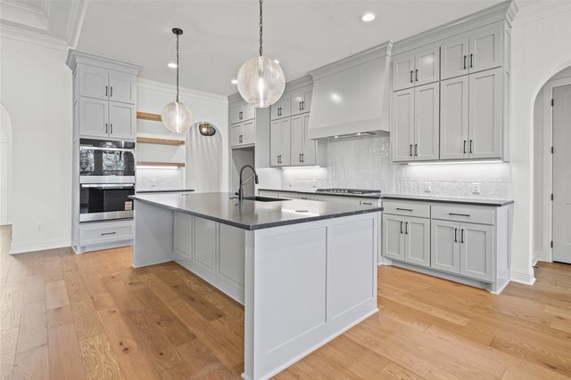 1001 Tobey Court, Aledo, TX 76008