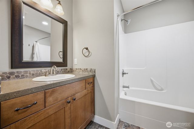 803 Mapleridge Drive, Everson, WA 98247