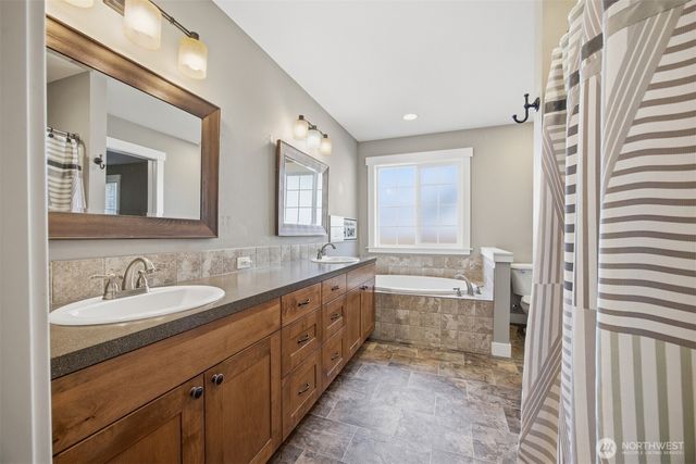 803 Mapleridge Drive, Everson, WA 98247