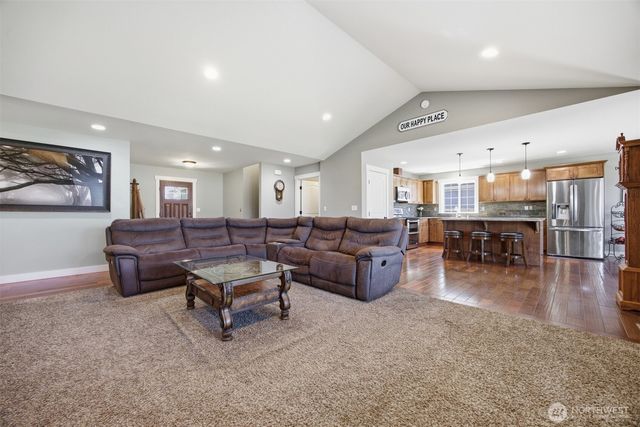 803 Mapleridge Drive, Everson, WA 98247