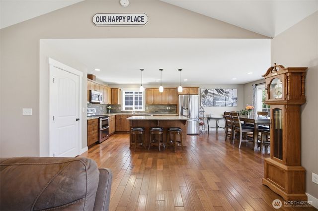 803 Mapleridge Drive, Everson, WA 98247