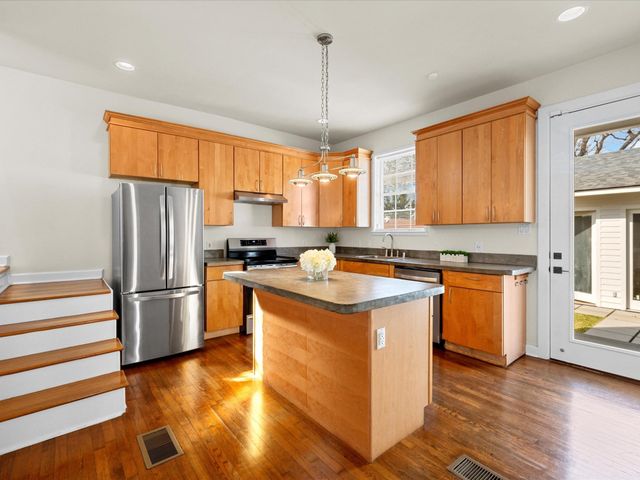 302 W Drew Street, Houston, TX 77006