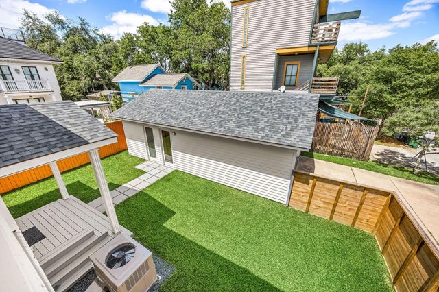 302 W Drew Street, Houston, TX 77006