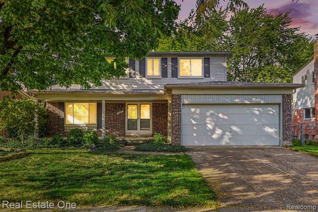 1687 Crestline Drive, Troy, MI 48083