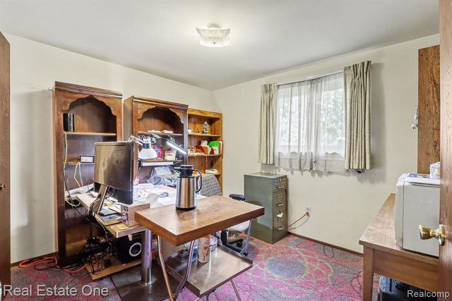 1687 Crestline Drive, Troy, MI 48083