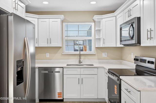 2114 HUGH EDWARDS Drive, Jacksonville, FL 32210