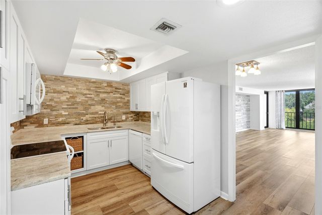 220 BELLEVIEW BOULEVARD 207, Belleair, FL 33756