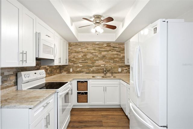 220 BELLEVIEW BOULEVARD 207, Belleair, FL 33756