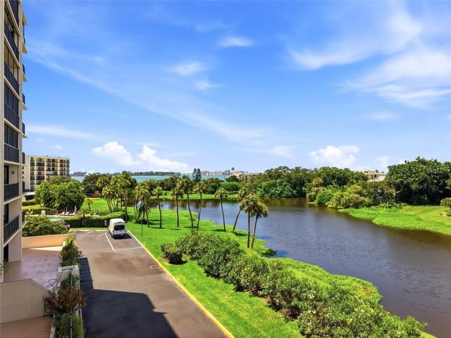 220 BELLEVIEW BOULEVARD 207, Belleair, FL 33756