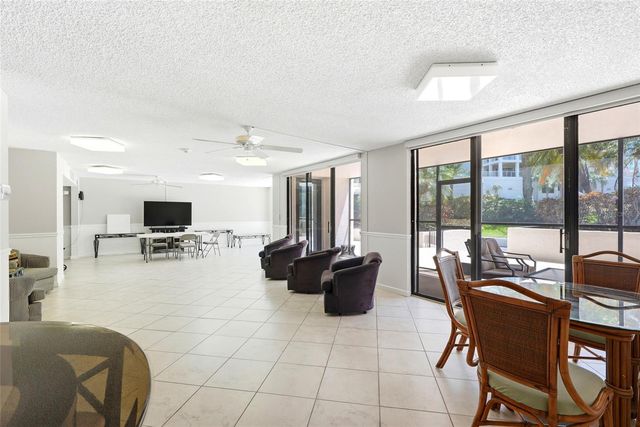 220 BELLEVIEW BOULEVARD 207, Belleair, FL 33756