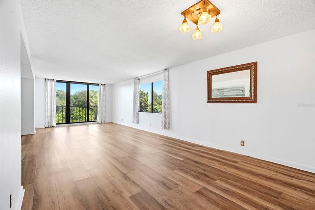 220 BELLEVIEW BOULEVARD 207, Belleair, FL 33756